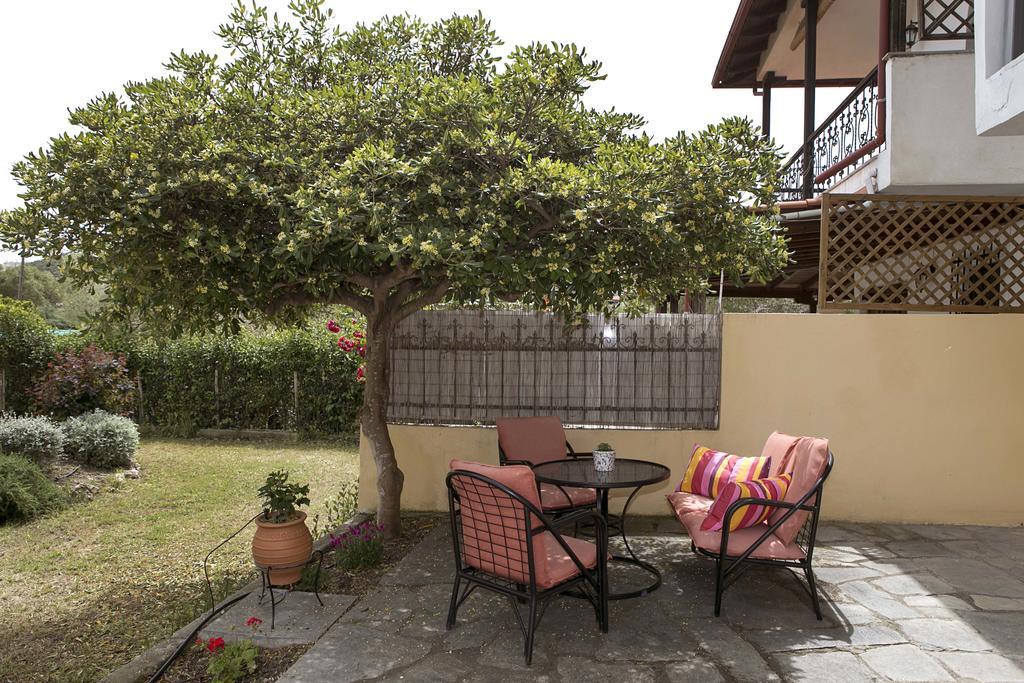 Neria Summer Houses Ханиоти Экстерьер фото