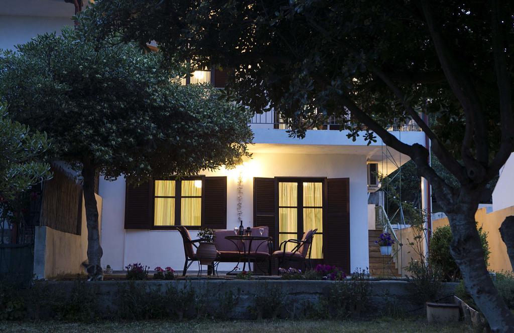 Neria Summer Houses Ханиоти Экстерьер фото